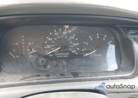 1999 Toyota Camry Le z USA, uszkodzony, nr VIN 4T1BG22K1XU496021